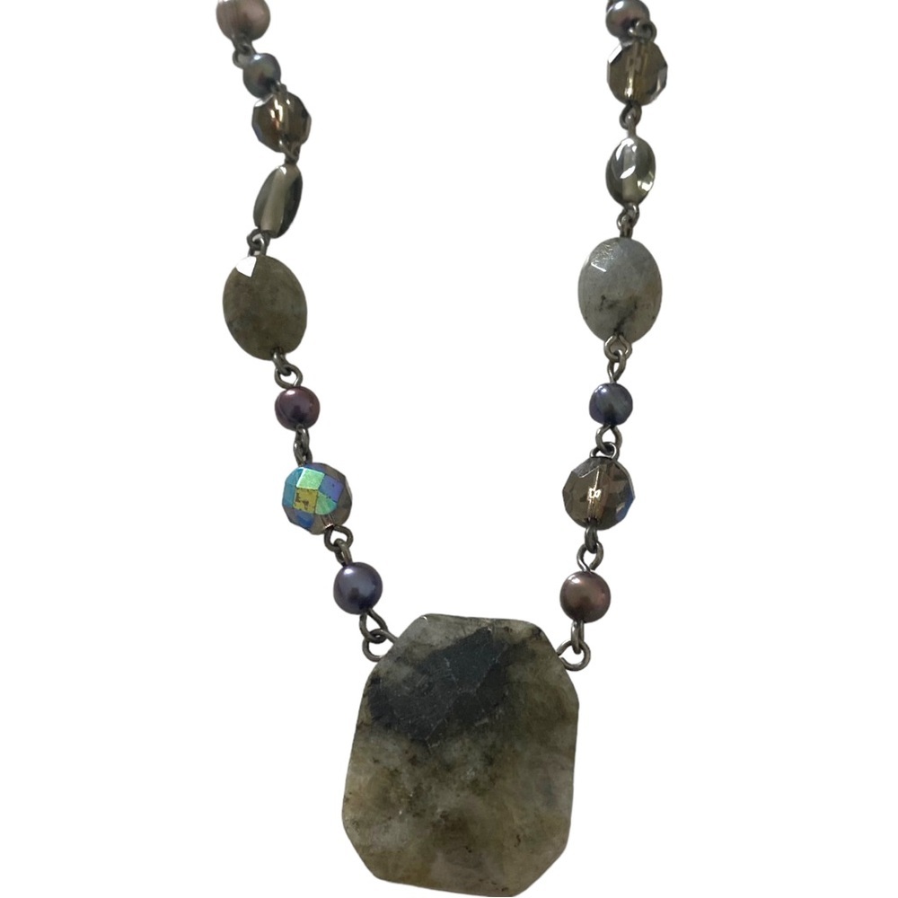 Is Sophia rare labradorite pearls and glass necklace pendant genuine gemstones - Picture 7 of 9